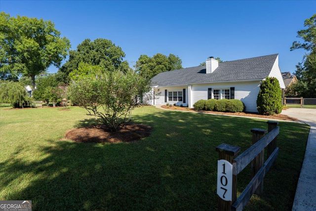107 Ridge Circle N, Perry, GA 31069