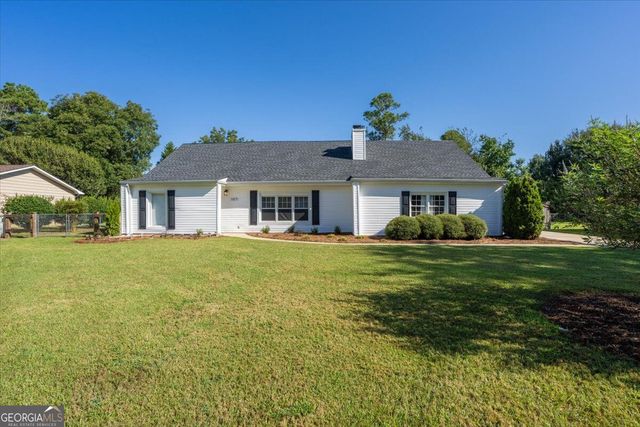 107 Ridge Circle N, Perry, GA 31069