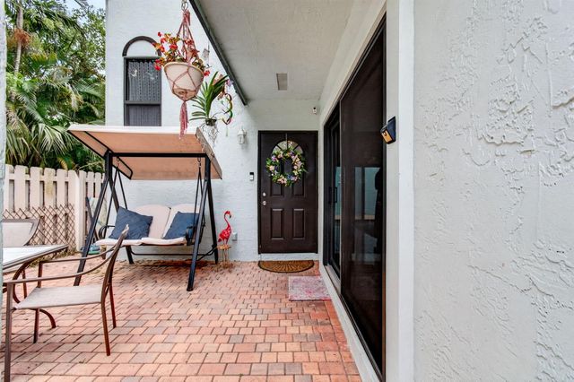 22380 Pineapple Walk Drive, Boca Raton, FL 33433