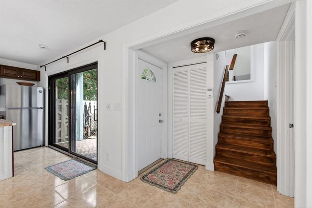 22380 Pineapple Walk Drive, Boca Raton, FL 33433