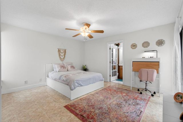 22380 Pineapple Walk Drive, Boca Raton, FL 33433