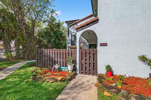 22380 Pineapple Walk Drive, Boca Raton, FL 33433