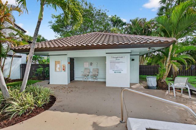 22380 Pineapple Walk Drive, Boca Raton, FL 33433
