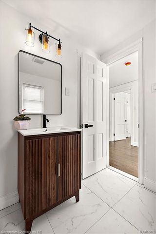 14635 Penrod Street, Detroit, MI 48223