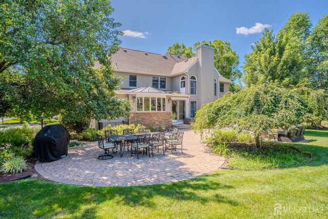 8 Marian Drive, West Windsor, NJ 08550
