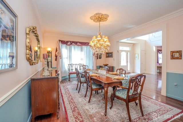 8 Marian Drive, West Windsor, NJ 08550