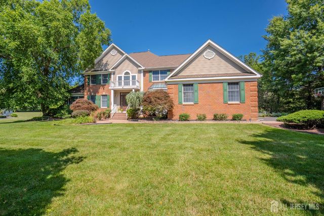 8 Marian Drive, West Windsor, NJ 08550