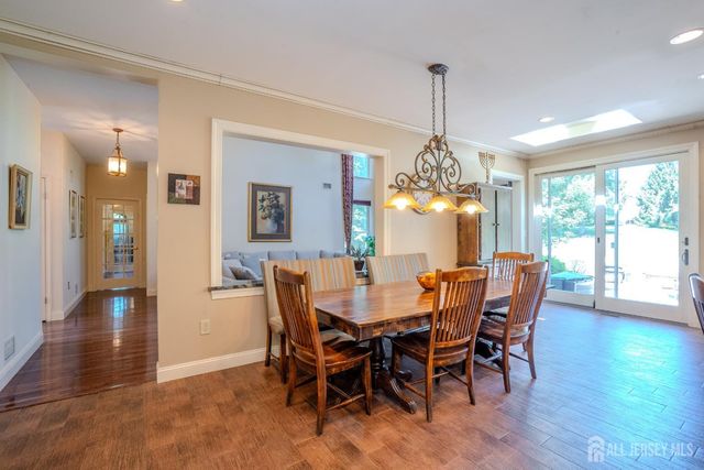 8 Marian Drive, West Windsor, NJ 08550