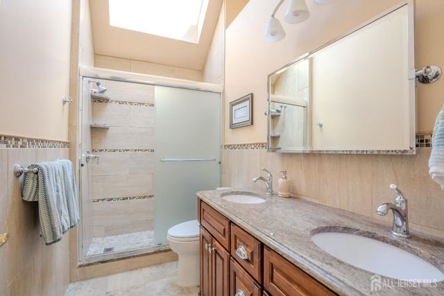 8 Marian Drive, West Windsor, NJ 08550