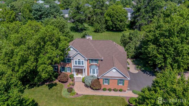 8 Marian Drive, West Windsor, NJ 08550