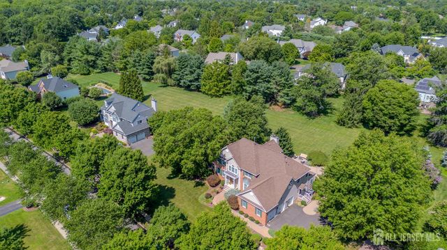 8 Marian Drive, West Windsor, NJ 08550