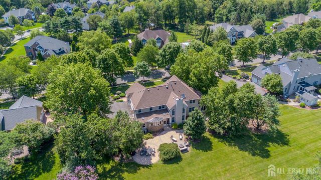 8 Marian Drive, West Windsor, NJ 08550
