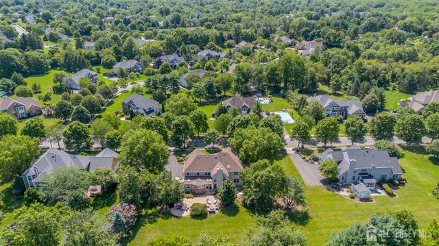 8 Marian Drive, West Windsor, NJ 08550