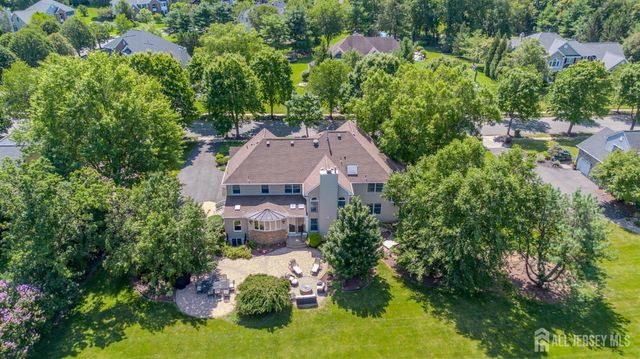 8 Marian Drive, West Windsor, NJ 08550