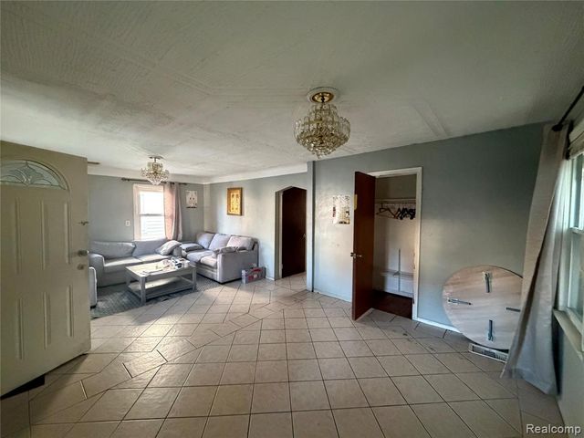 6467 Ternes Street, Dearborn, MI 48126