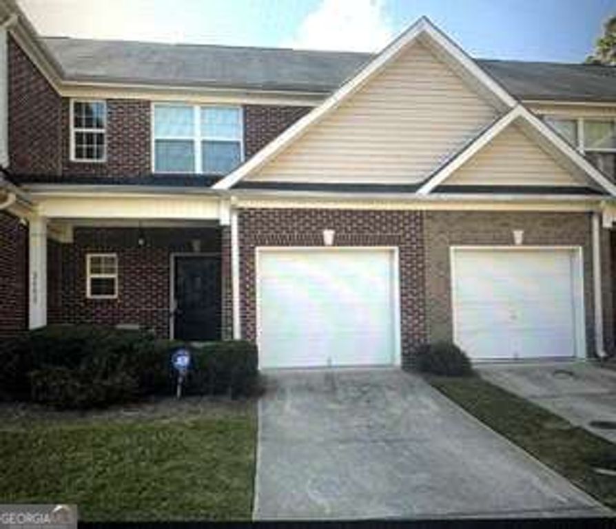 2555 Flat Shoals Road 2402, College Park, GA 30349 — exterior