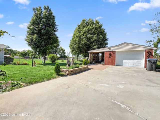7405 Mount Washington Rd, Louisville, KY 40229