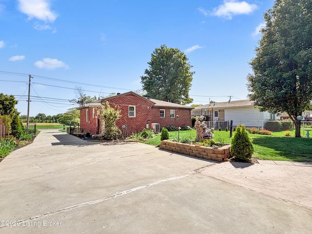 7405 Mount Washington Rd, Louisville, KY 40229