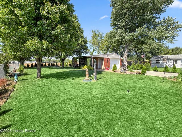 7405 Mount Washington Rd, Louisville, KY 40229