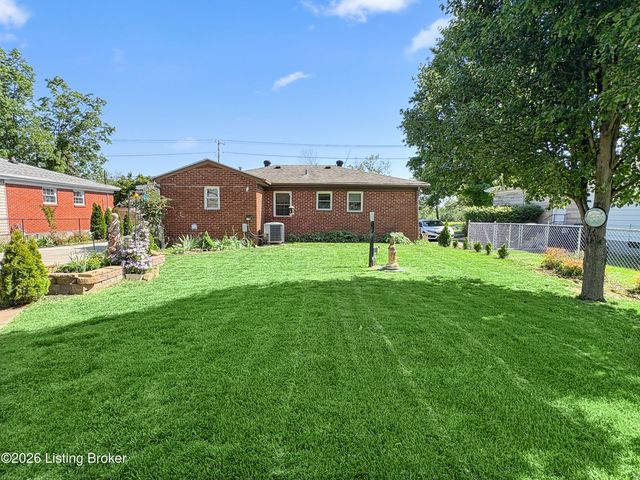 7405 Mount Washington Rd, Louisville, KY 40229