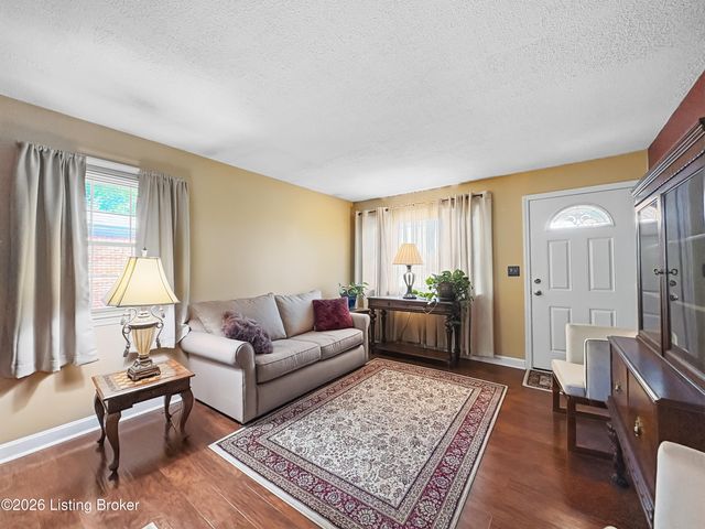7405 Mount Washington Rd, Louisville, KY 40229