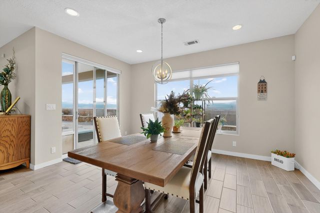 8900 Desert Rain Road NW, Albuquerque, NM 87120