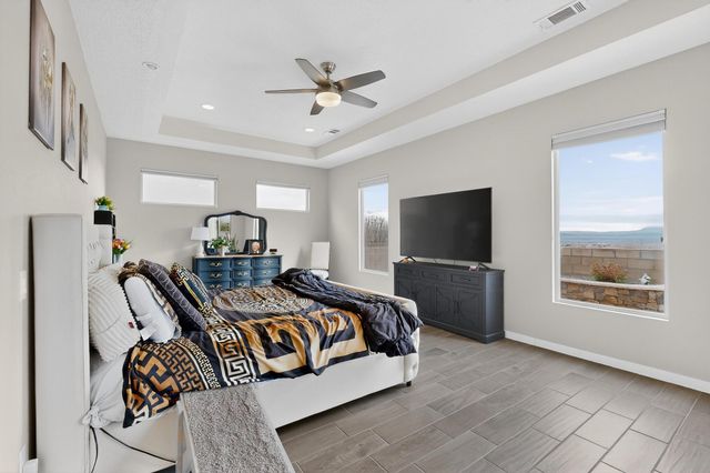 8900 Desert Rain Road NW, Albuquerque, NM 87120