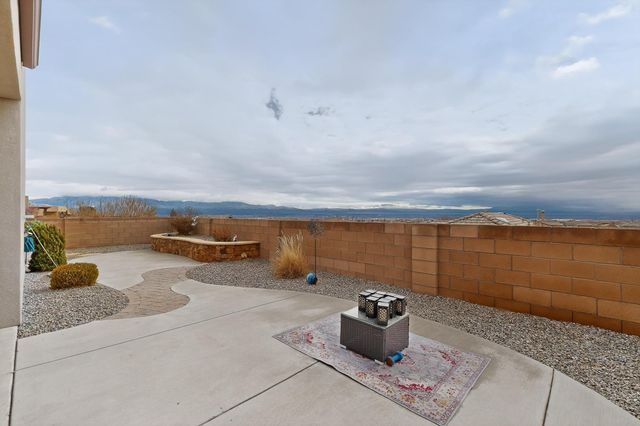 8900 Desert Rain Road NW, Albuquerque, NM 87120