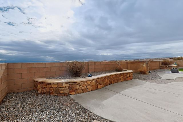 8900 Desert Rain Road NW, Albuquerque, NM 87120