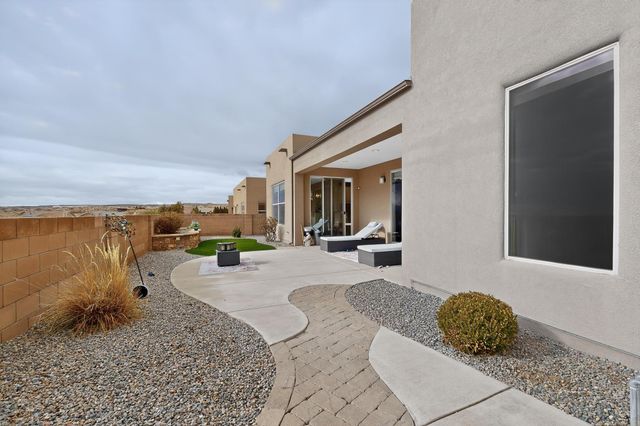 8900 Desert Rain Road NW, Albuquerque, NM 87120