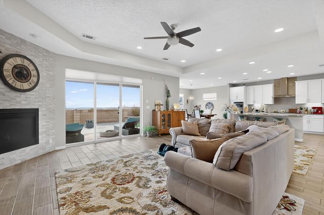 8900 Desert Rain Road NW, Albuquerque, NM 87120