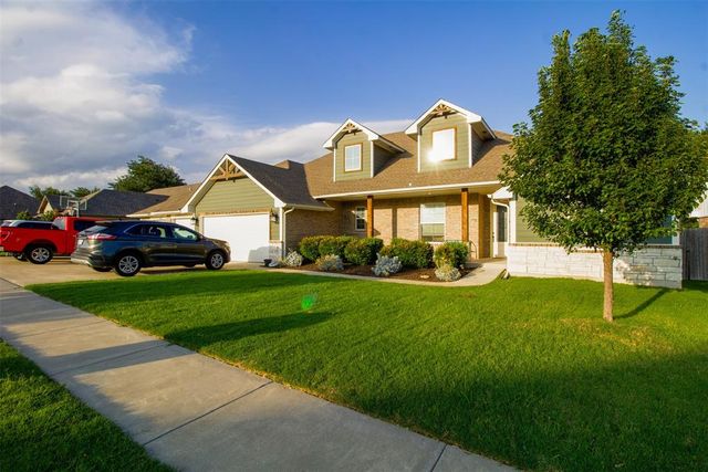 4528 Baldwin Avenue, Moore, OK 73160