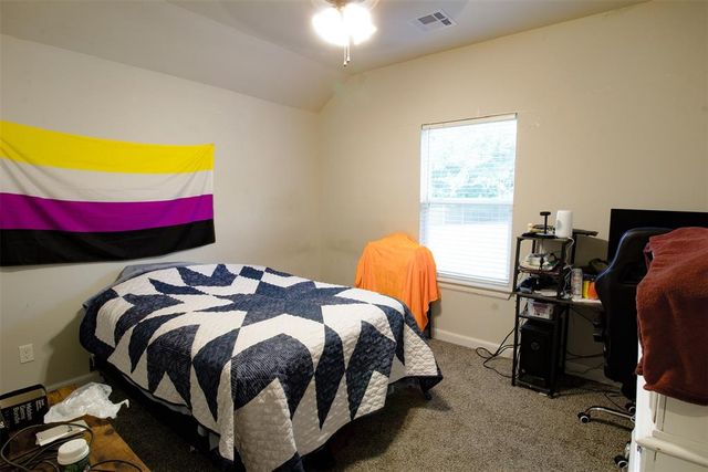 4528 Baldwin Avenue, Moore, OK 73160