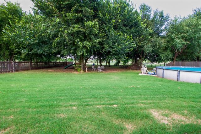 4528 Baldwin Avenue, Moore, OK 73160