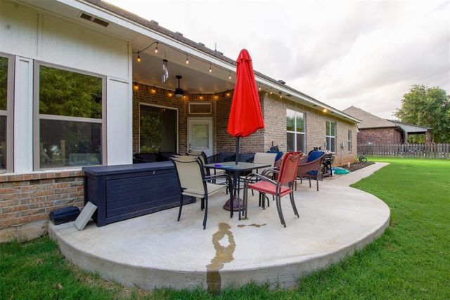 4528 Baldwin Avenue, Moore, OK 73160