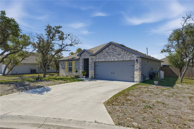 117 Aruba Dr, Rockport, TX 78382