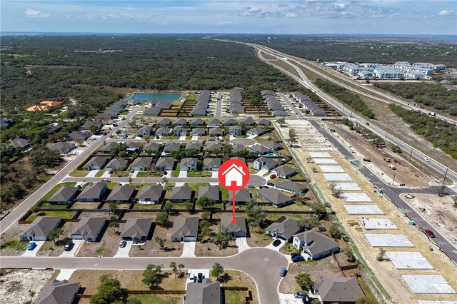 117 Aruba Dr, Rockport, TX 78382
