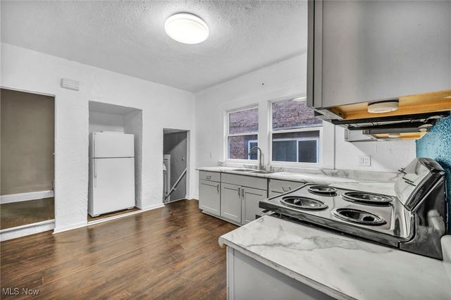 1677 Carlyon Road, East Cleveland, OH 44112