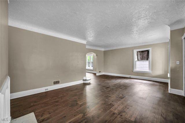 1677 Carlyon Road, East Cleveland, OH 44112