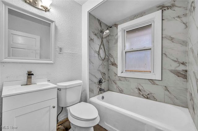 1677 Carlyon Road, East Cleveland, OH 44112