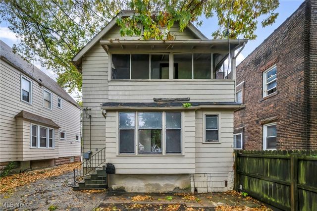 1677 Carlyon Road, East Cleveland, OH 44112