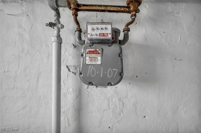 1677 Carlyon Road, East Cleveland, OH 44112