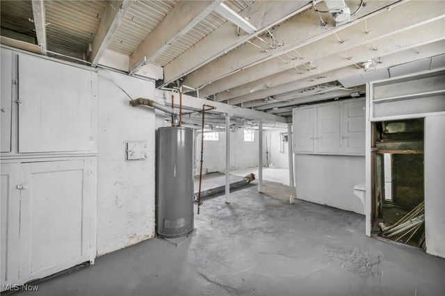 1677 Carlyon Road, East Cleveland, OH 44112