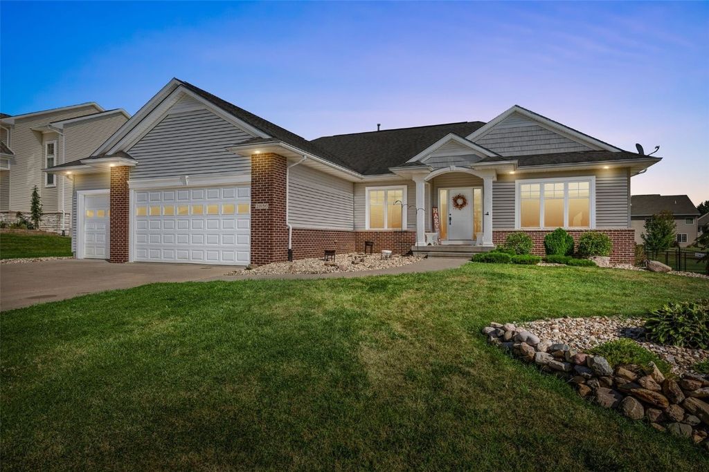 2850 Twinleaf Road, Cedar Rapids, IA 52411