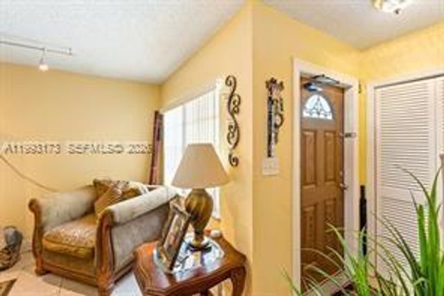 7651 NW 74th Ave 1, Tamarac, FL 33321