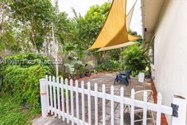 7651 NW 74th Ave 1, Tamarac, FL 33321