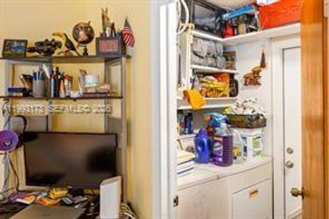 7651 NW 74th Ave 1, Tamarac, FL 33321