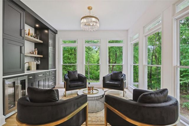 110 Valley Summit Court, Roswell, GA 30075