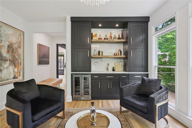 110 Valley Summit Court, Roswell, GA 30075