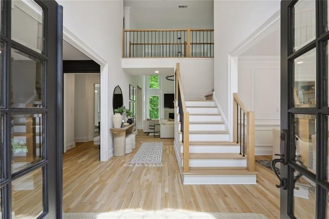 110 Valley Summit Court, Roswell, GA 30075